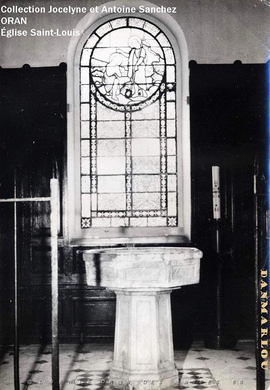 MB ga- 06- eglise Saint Louis- Interieur-Baptistere.jpg